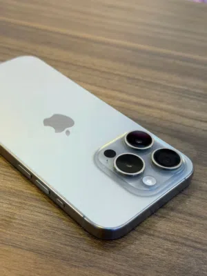 آيفون 15 pro