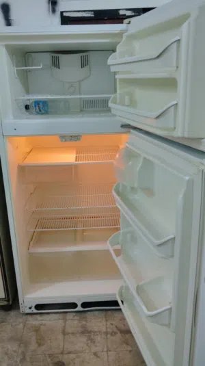 ثلاجه فرجدير امركي 22 قدم بحاله ممتازه حجم كبير استخدام بحاله الوكاله ممتازه معا التوصل التشغيل والك