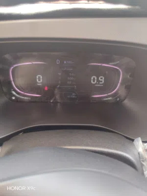 Used Kia Sorento in Dhurma