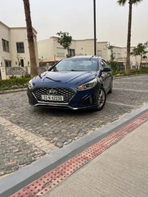 هيونداي سوناتا limited موديل 2019 لون ازرك جويتي