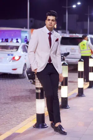 احمد علي 