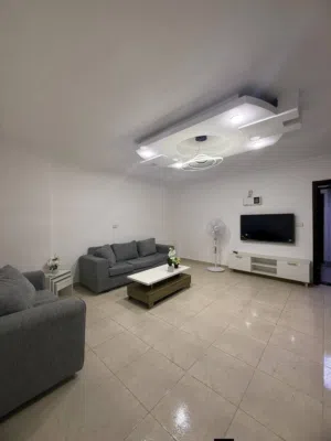 ستديو مميز جدا للبيع فى اجمل مواقع اربد مقابل كلية الاقتصاد الجديد مفروش فرش جديد لم يسكن