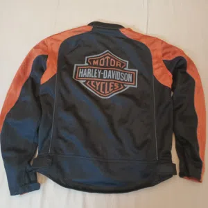 Harley Davidson jacket size m  جاكيت هارلي ديفيدسون صيفي بحاله الوكاله مقاس ميديوم