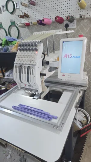 مكينة تطريز بكبيوتر مع التصاميم