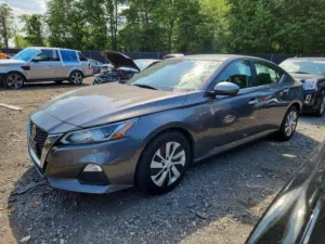 Used Nissan Altima in Al Batinah