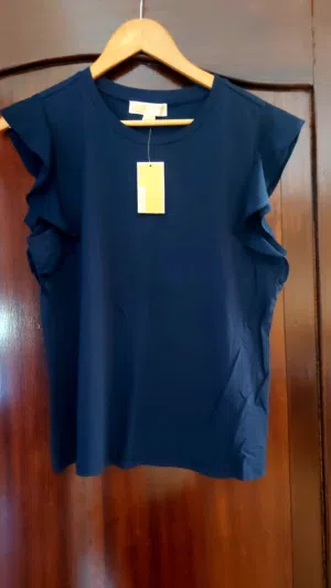 بلوزة ستاتي ماركة MICHAEL KORS اصلية وارد اميركا قياس ميديوم/لارج لون كحلي