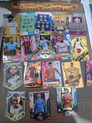 بطاقات لاعبين