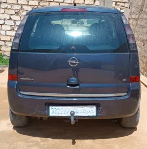 اوبل ميريفا (Opel Meriva) عامي 2003 و2010..  جاية نظيفة مكيفة ممتازة للعايلات