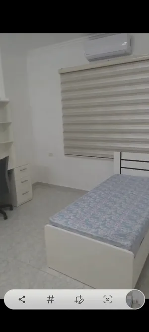 ‏٤ غرف نوم ‏.‏ ٣ حمّامات ‏.‏ 160 م٢‏4