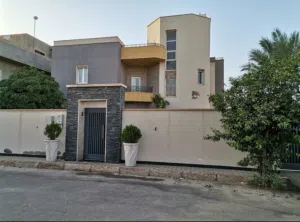 فيلا للبيع تشطيب حديث بتصميم خليجي بالتحديد البيفي ((بير الاسطي ميلاد)).