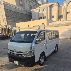 توصيل باص معلمات عمال مشغل
