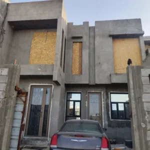 منزل للبيع بناء حديث