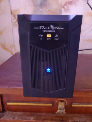 للبيع UPS 2000VA