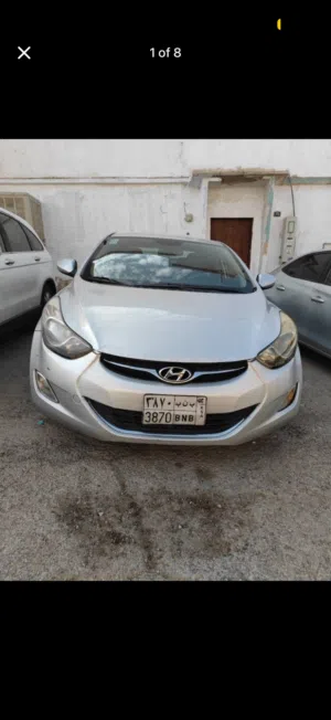 Hyundai Elantra 2012