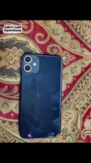Apple iPhone 11 128 GB in Al Dhahirah
