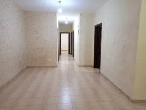 شقه للبيع في ماركا الشماليه للبيع