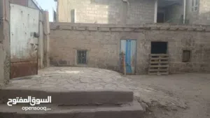 فلة قديم 9 لبن حر واجهه 23 متر شارع 16  شارع مازدا