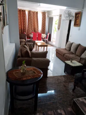 130 m2 4 Bedrooms Apartments for Sale in Amman Jabal Al Hussain