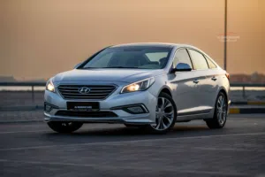 HYUNDAI SONATA 2017 SILVER color BEST PRICE BAHRAIN SPEC STYLISH & COMFORTABLE SEDAN