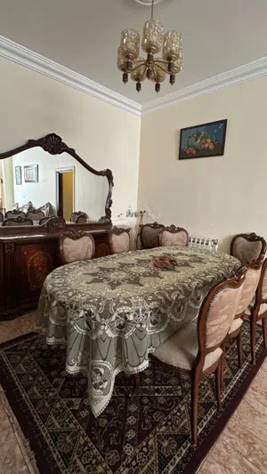 سفره كلاسيك خشب بني