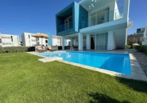 3 Bedrooms . 2 Bathrooms . 120 m22