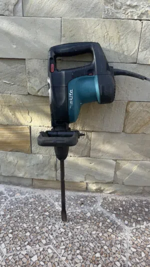 هلتي مكيتا قمة نظافة لا يعاني من اي مشاكل