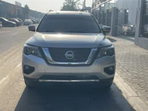 2020 pathfinder  Nissan