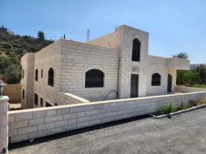 3 Bedrooms . 3 Bathrooms . 450 m24