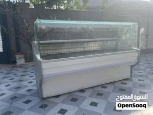 تلاجة عرض للبيع
