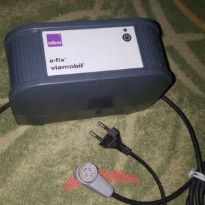 شاحن كرسي متحرك للاحتياجات الخاصة