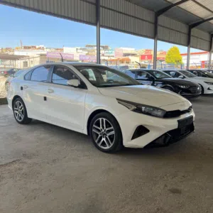 كيا ك3 2022 لون ابيض وارد كوري فحص كامل بدون اي ملاحظات  Kia k3 2022