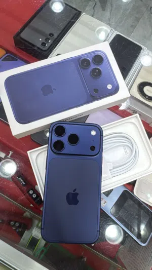 هاتف iPhone 17 pro مستعمل معه جميع اغراضه بسعر ممتاز