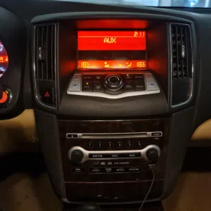 nissan Maxima 2011-2014 center console display