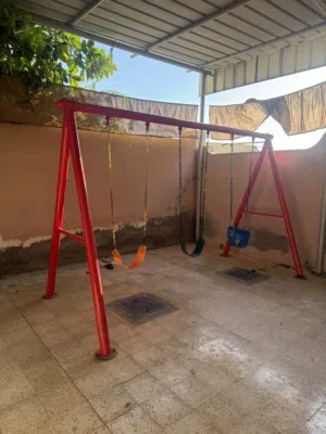 مرجوحة للاطفال جميلة جدا
