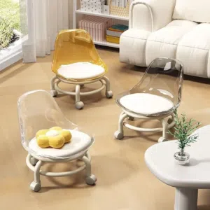 كرسي الأكريليك الدوار تصميمه حلو وخفيف