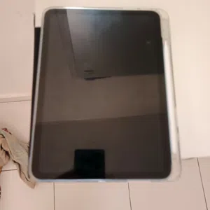 Apple iPad 128 GB in Benghazi
