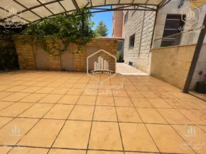 شقة * مميزة * ارضية * للايجار * 3 نوم * دير غبار