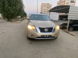 بيعه سريعه نيسان باثفندر فحص جير ماكينه شاصي عداد 171 مكيف تلج موديل 2013