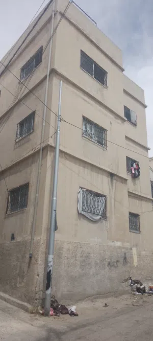 500 m2 More than 6 bedrooms Townhouse for Sale in Zarqa Hay Al Nuzha