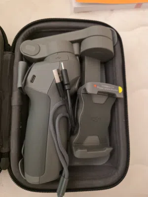 جهاز تصوير ذكي للمحترفين DJI Osmo Mobile
