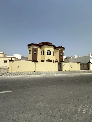 434 m2 5 Bedrooms Townhouse for Sale in Muscat Amerat