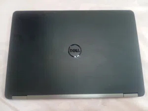 Dell Latitude E7270  Core i7-6600U  RAM 8GB  SSD 256GB  Windows 10 Pro  شاشة 12.5
