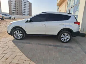 Toyota RAV4 Limited 2014 SUV (Expat leaving) with Navigation Sunroof and Advanced Safety Features