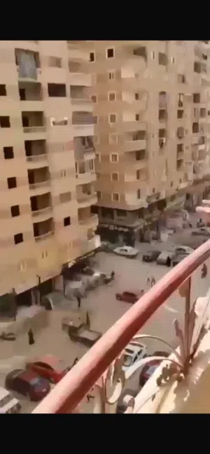 شقة للبيع متشطبة بالنزهة 2