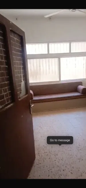 شقه للايجار بجرش اول السوق