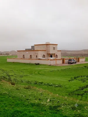 280 m2 5 Bedrooms Villa for Rent in Dhofar Salala