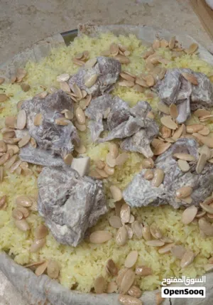 طبخ بيتي بإحتراف اكلاتنا طيبة وشهية بأجواد الأصناف وكل طلباتكم عنا أكلاتنا مصنوعة بحب