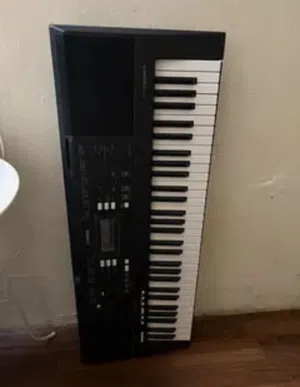 بيانو ياماها