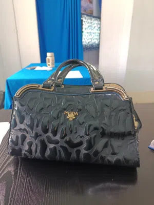 شناتي ستاتي شبة جداد نضاف اغلبهم ماركات