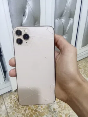 Apple iPhone 11 Pro Max 256 GB in Basra
